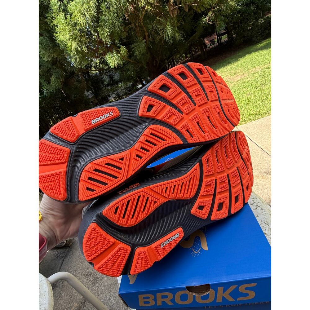 Brooks Ghost Max Running Shoes Gray Black Orange Men’s Size 12.5 NWT - Picture 6 of 7